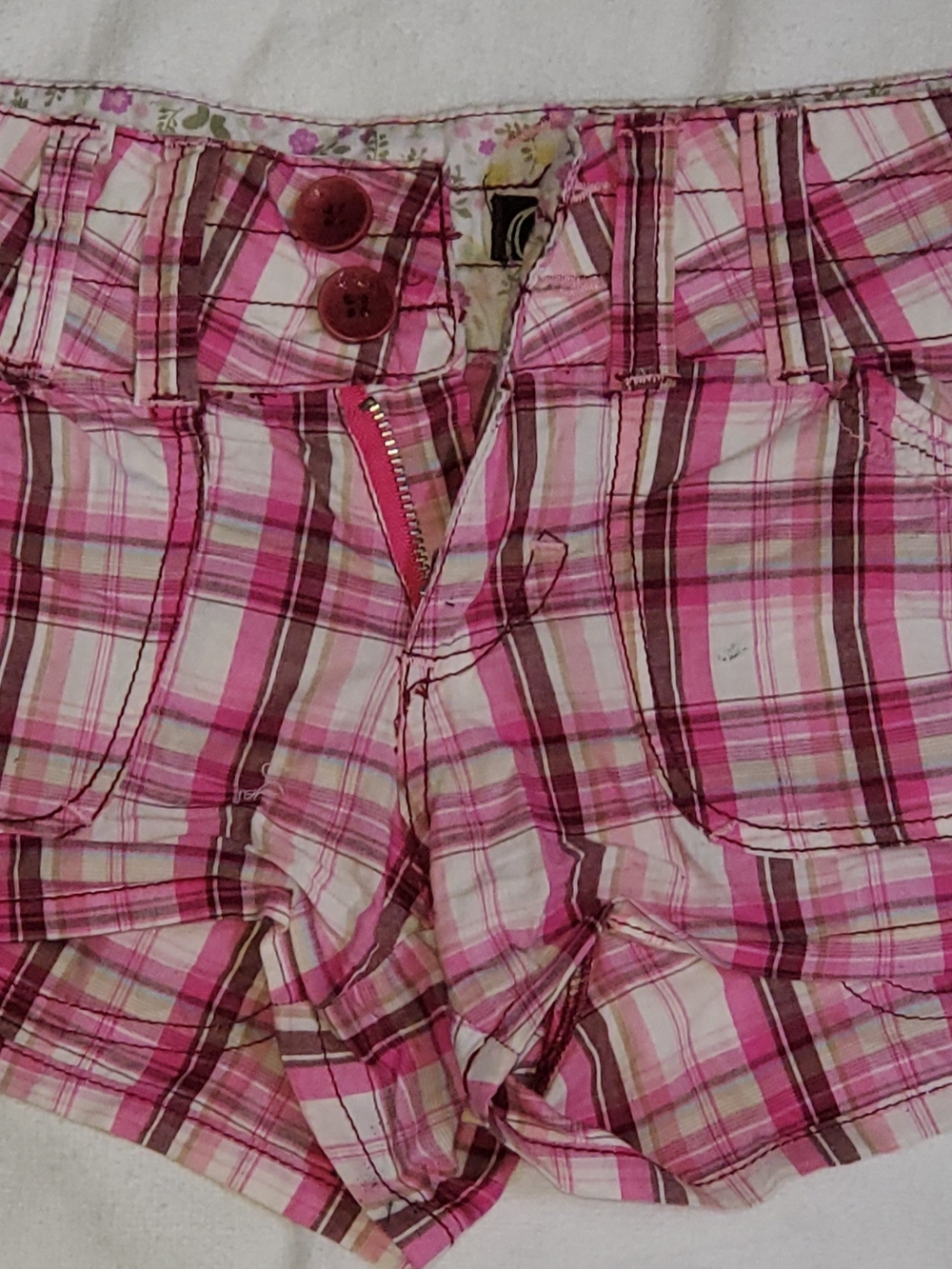 Plaid Pink Women’s Junior Shorts